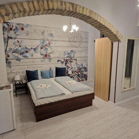 Spring Roses Downtown Boutique Hotel Budapeşte Dış mekan fotoğraf