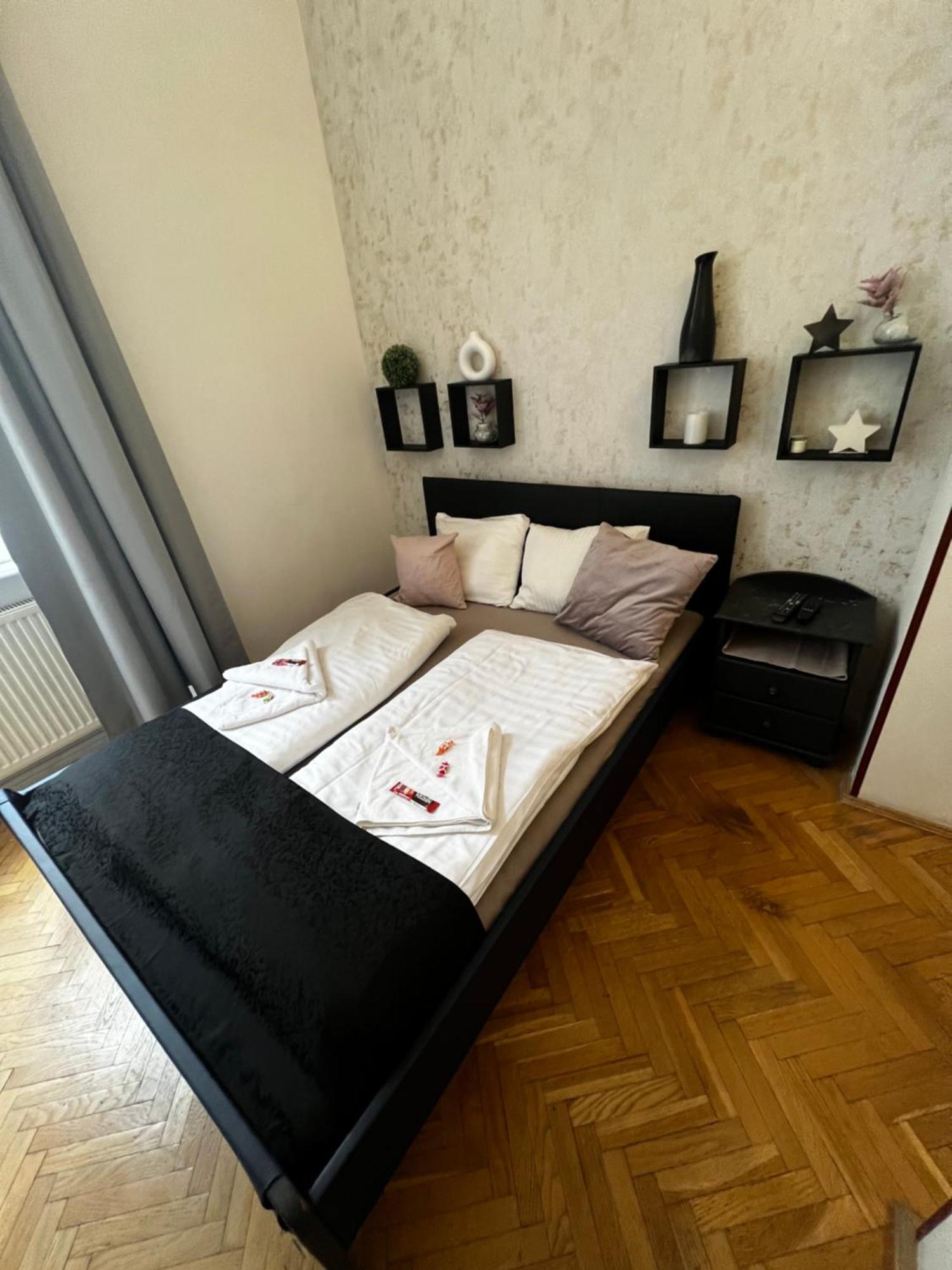 Spring Roses Downtown Boutique Hotel Budapeşte Dış mekan fotoğraf